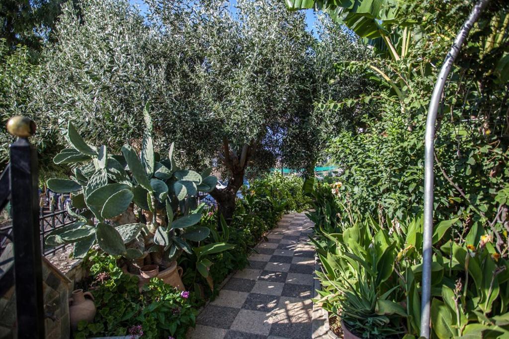 Bali Dorian Apartments Екстер'єр фото